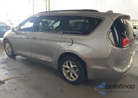 2017 Chrysler Pacifica Touring-L z USA, uszkodzony, nr VIN 2C4RC1BGXHR820375